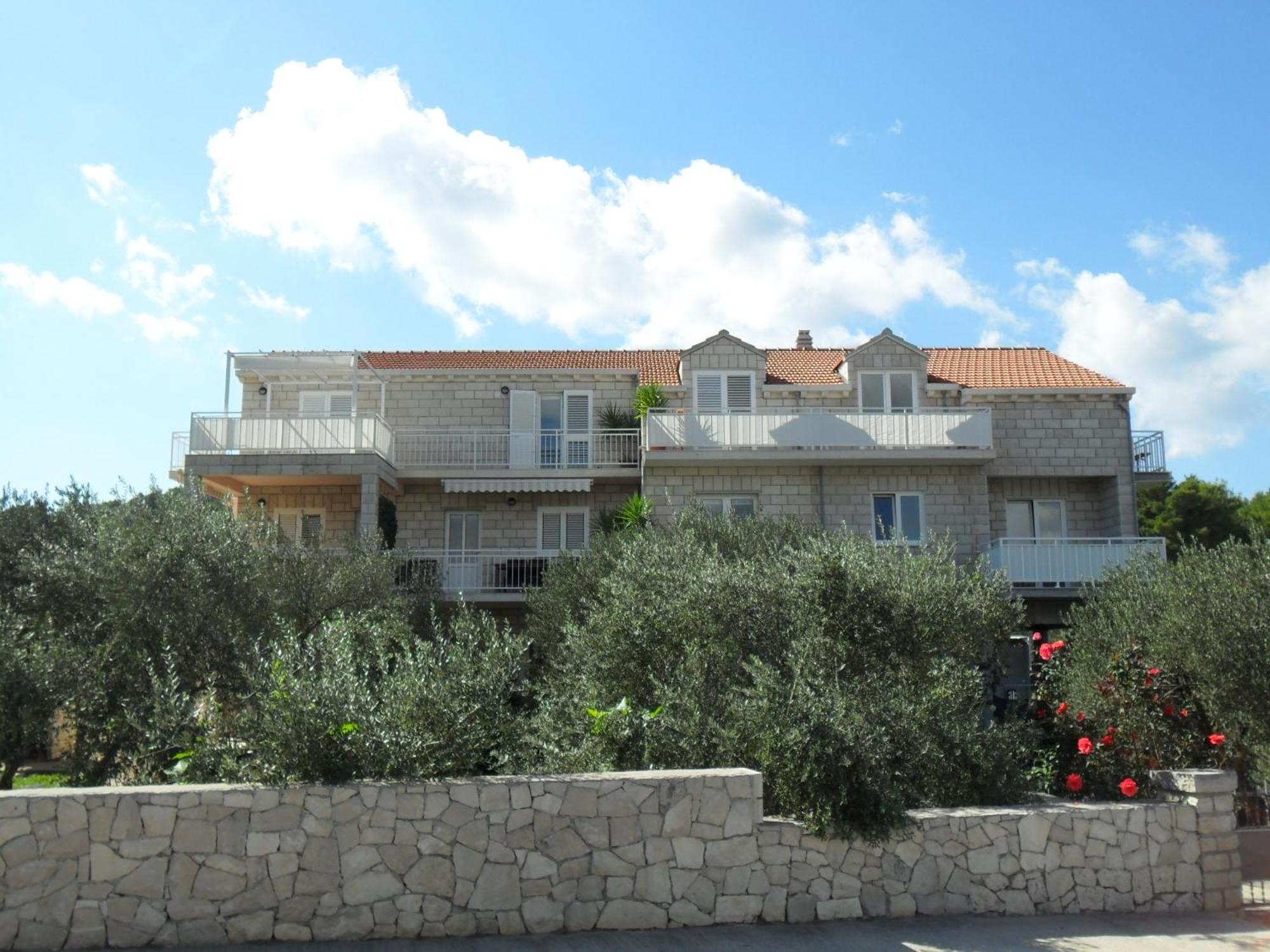 Apartments Lumbarda Beach Exterior photo